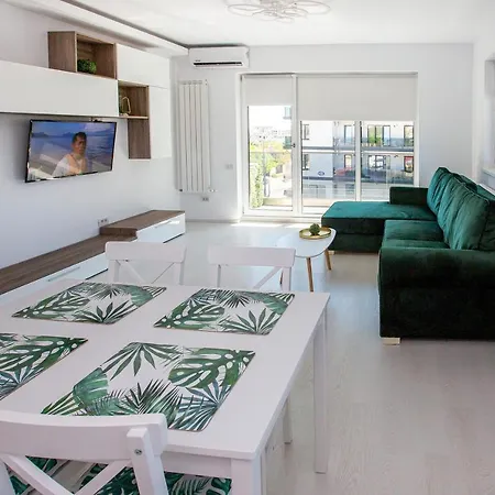 N7 - Mamaia Nord Apartment *