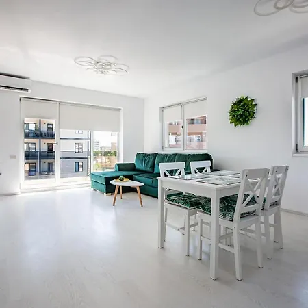 N7 - Mamaia Nord Apartment *